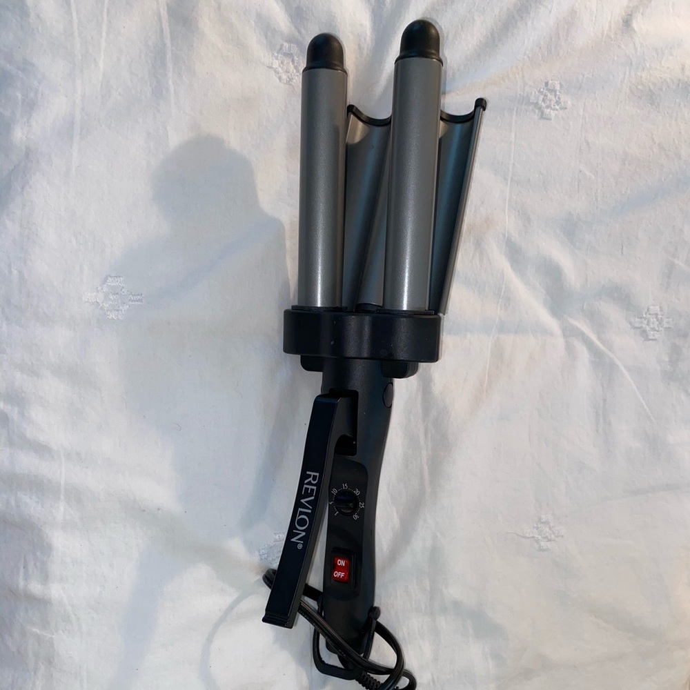 Revlon three barrel hair curler